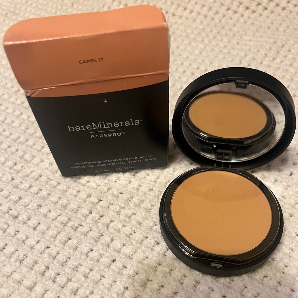 Bare mineral pressed powder